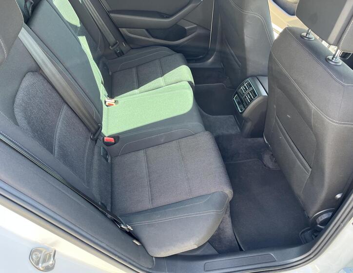 Volkswagen Passat 12