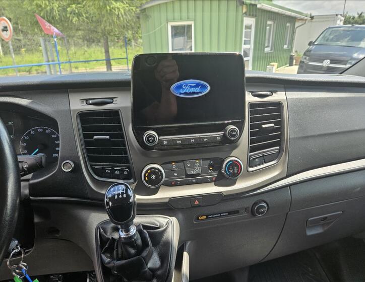 Ford Transit 12