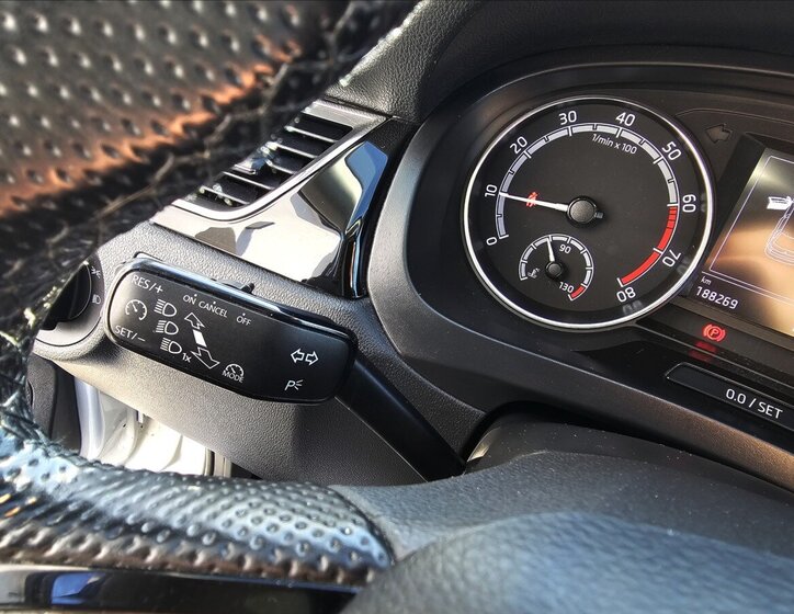 Škoda Rapid Hatchback 999,0 81 kw