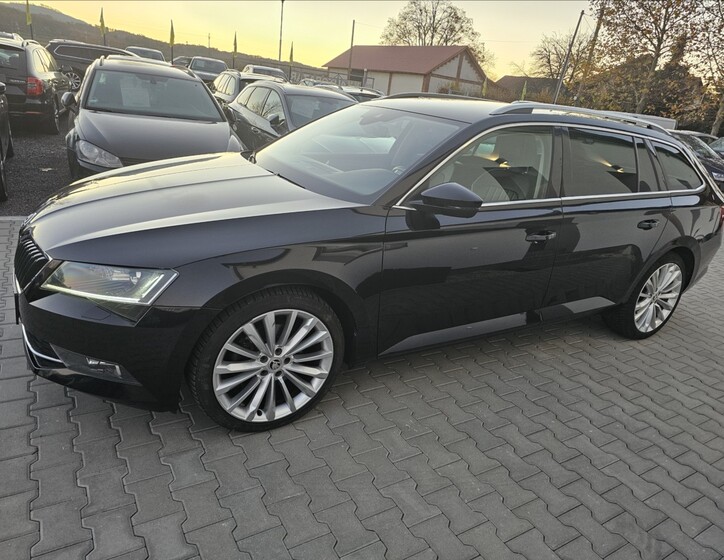 Škoda Superb 10
