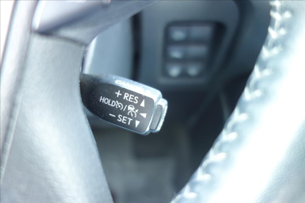 Toyota Land Cruiser SUV / Terénní 2,8 l 130 kw