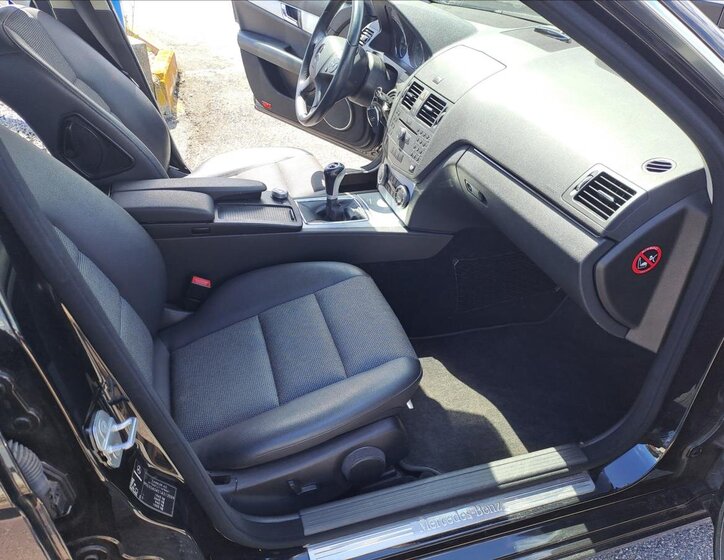 Mercedes-Benz Třídy C Sedan 1,6 l 115 kw