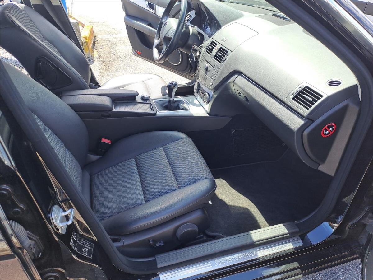 Mercedes-Benz Třídy C Sedan 1,6 l 115 kw