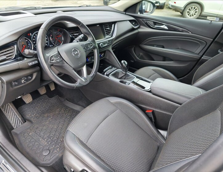 Opel Insignia Hatchback 2,0 l 125 kw