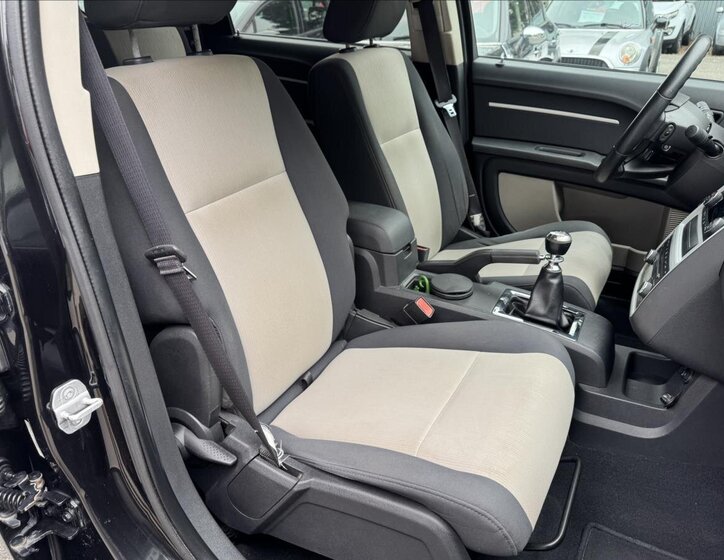 Dodge Journey MPV 2,0 l 103 kw