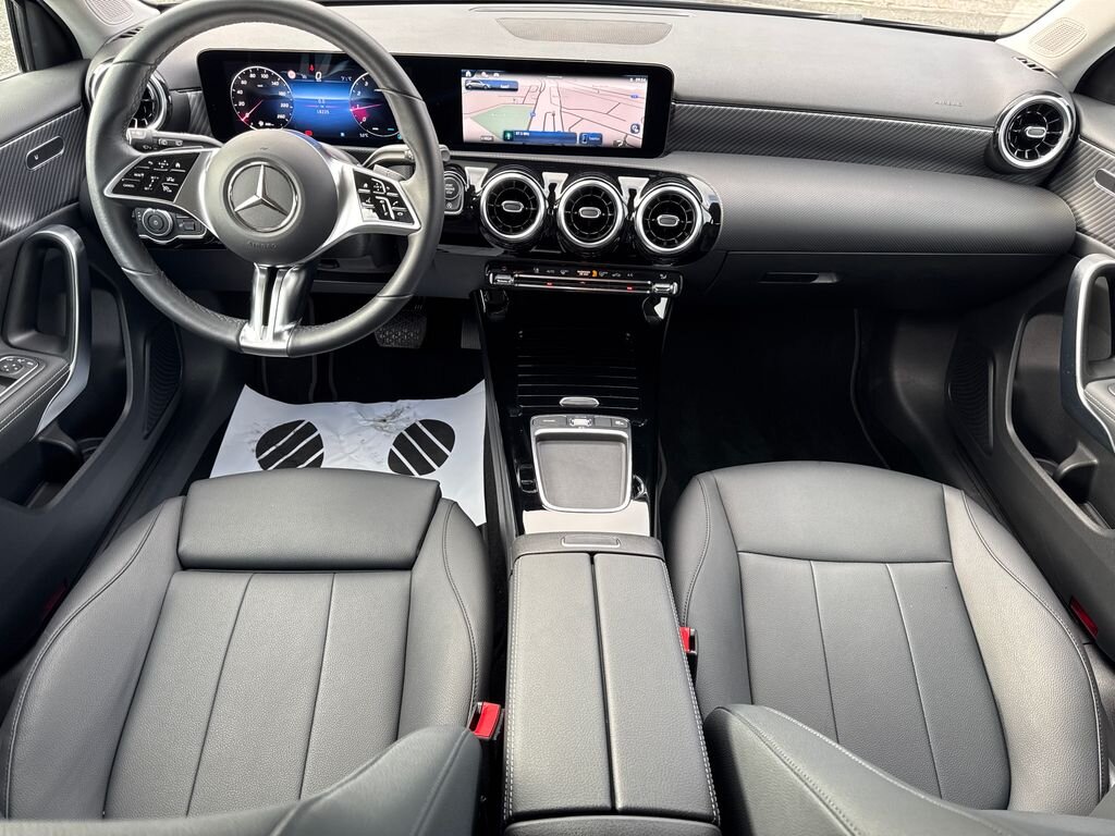 Mercedes-Benz Třídy A Hatchback 1,3 l 120 kw