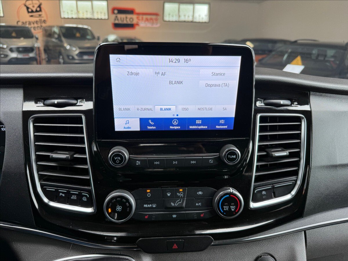 Ford Tourneo Custom MPV 2,0 l 96 kw