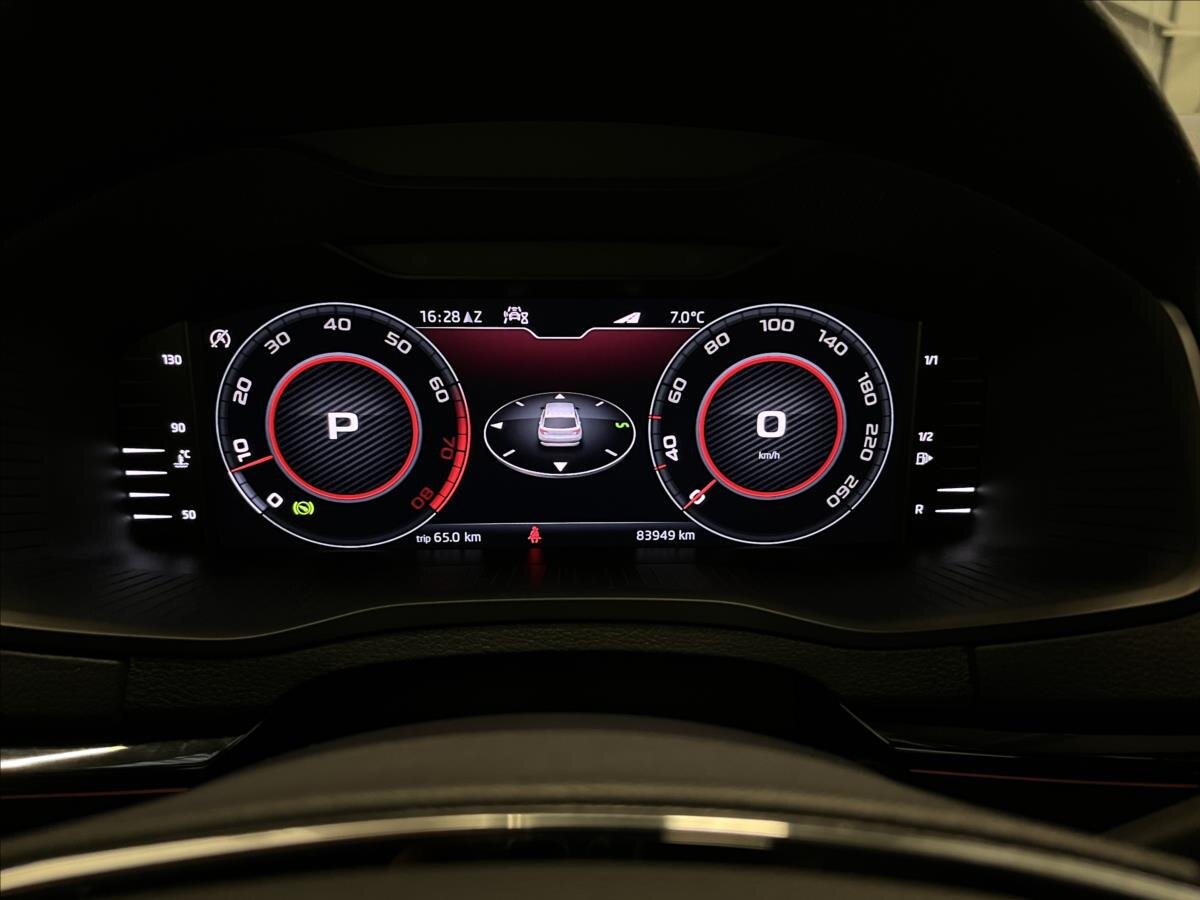 Škoda Karoq SUV 1,5 l 110 kw