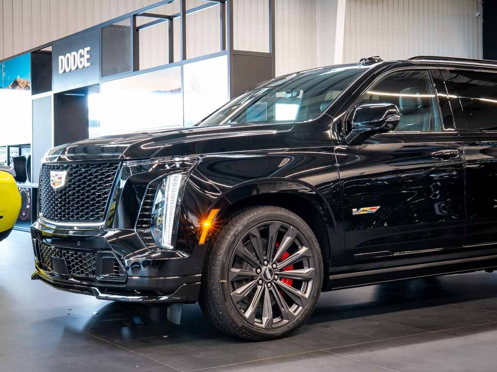 Cadillac Escalade SUV / Terénní 6,2 l 508 kw