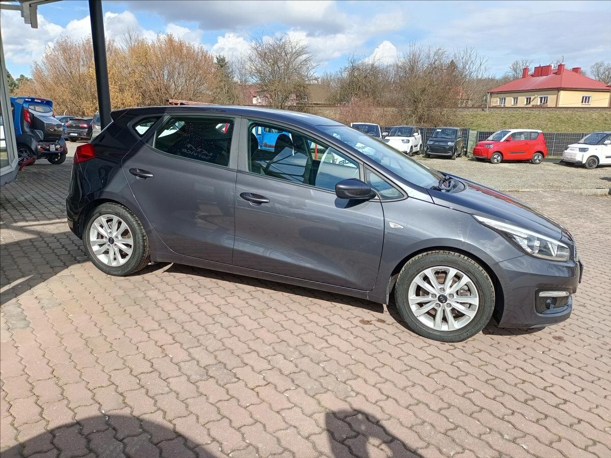 KIA Ceed Hatchback 1,4 l 73 kw