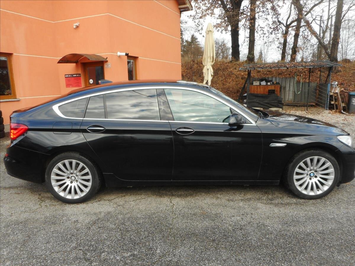 BMW Řada 5 Sedan 3,0 l 220 kw