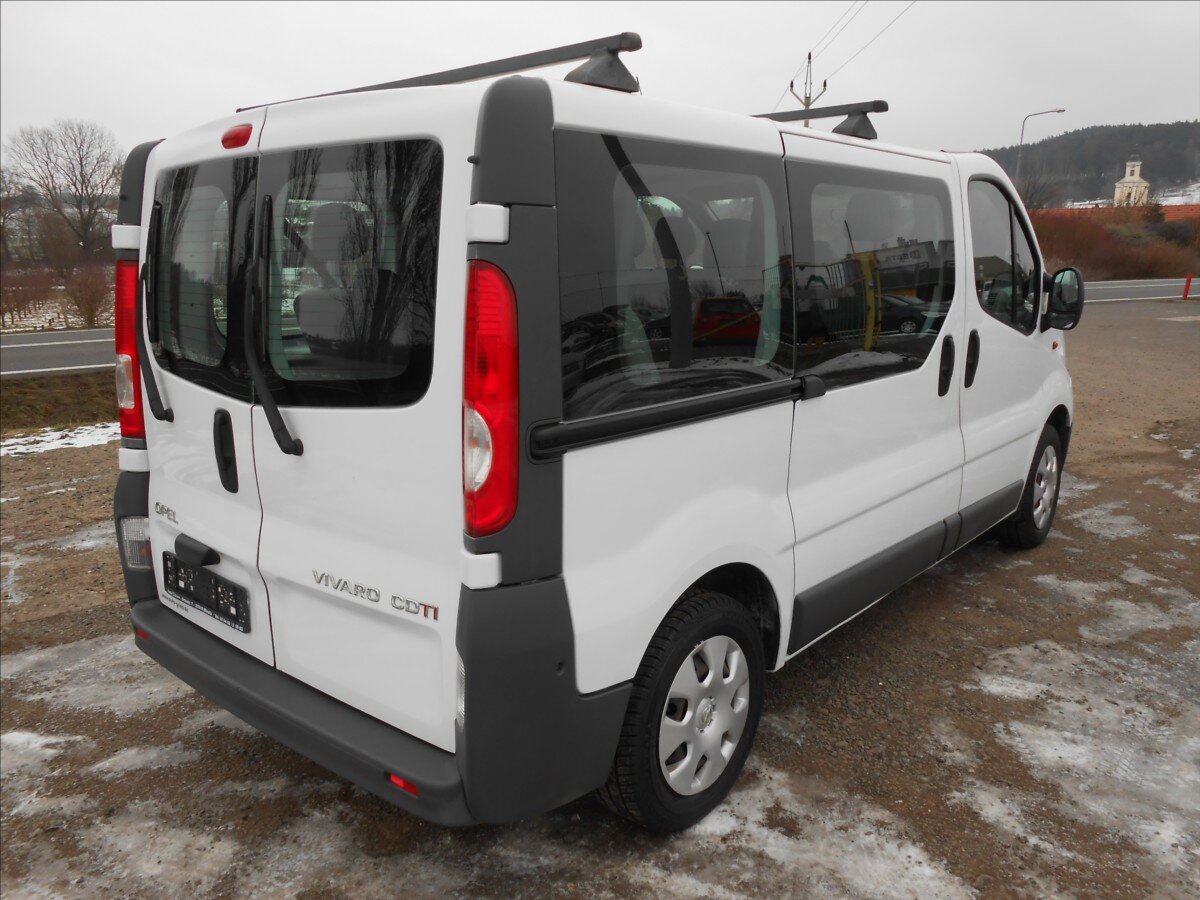 Opel Vivaro Kombi 2,0 l 84 kw