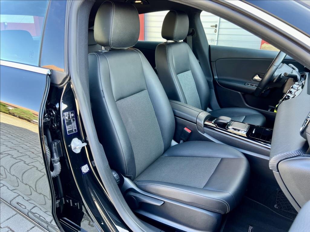 Mercedes-Benz CLA Kombi 1,5 l 85 kw