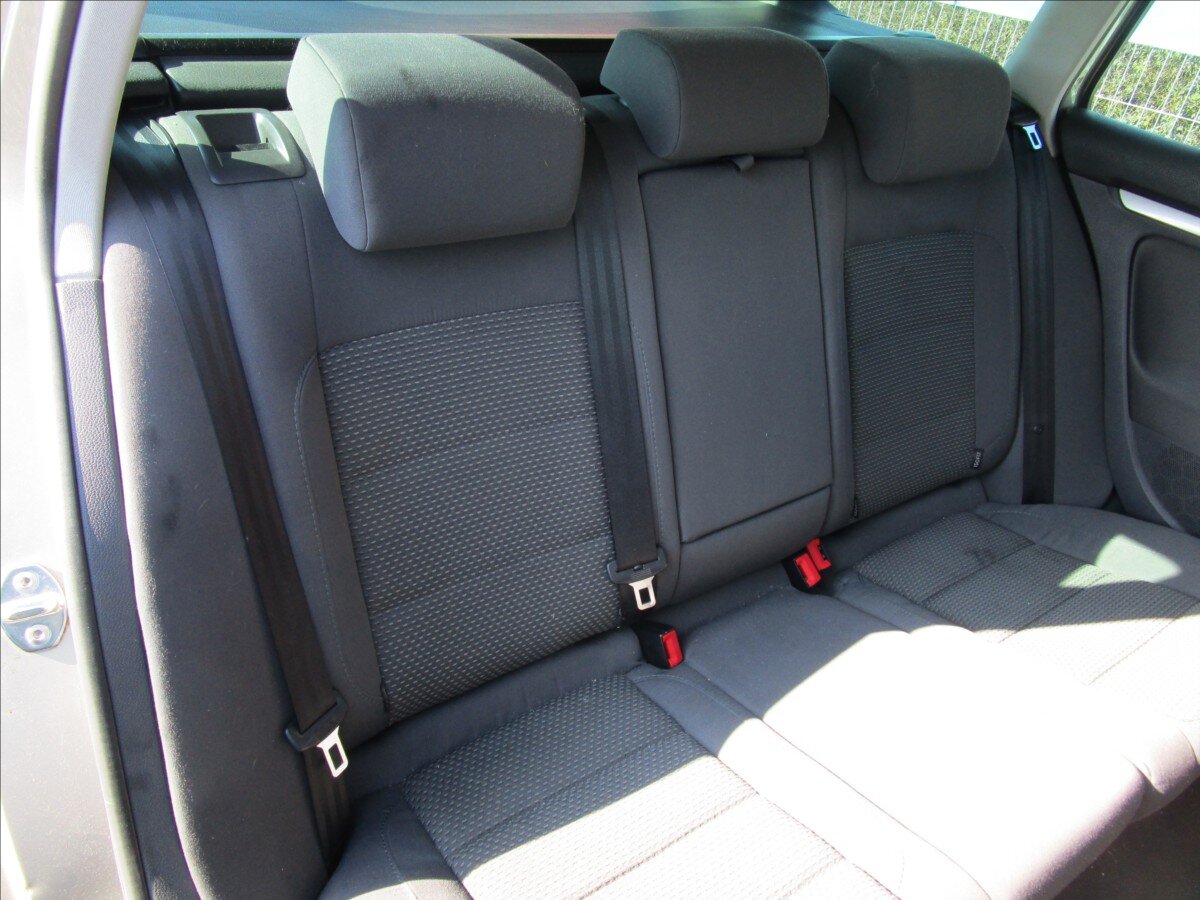 Volkswagen Golf Kombi 1,4 l 90 kw