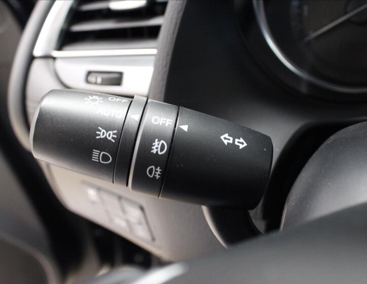 Mazda 6 Sedan 2,0 l 121 kw