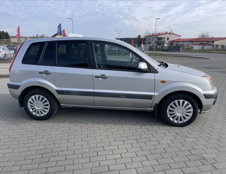 Ford Fusion Kombi 1,4 l 59 kw