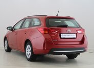 Toyota Auris Kombi 1,6 l 97 kw