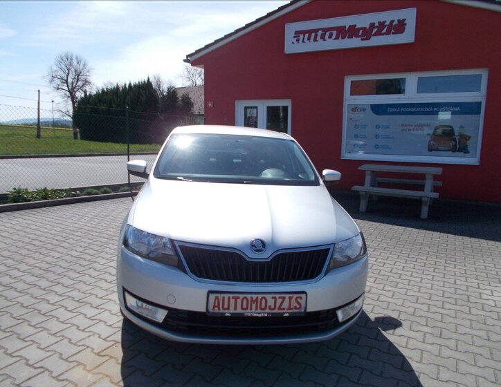 Škoda Rapid Sedan / Limuzína 1,6 l 77 kw