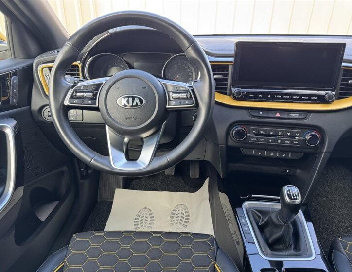 KIA XCeed 25