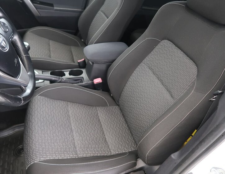 Toyota Auris Hatchback 1,6 l 97 kw