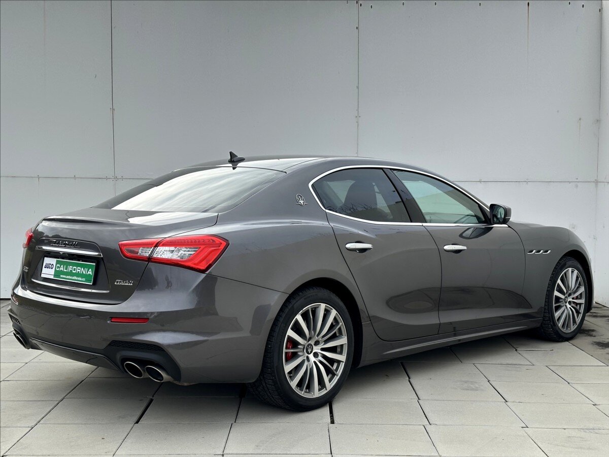 Maserati Ghibli Sedan 3,0 l 316 kw