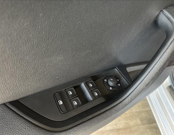 Škoda Superb Kombi 2,0 l 110 kw