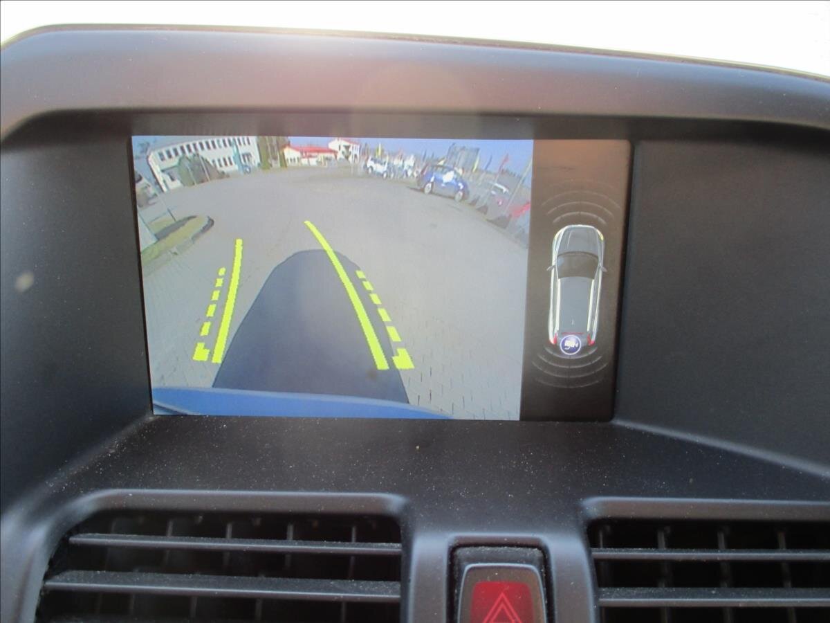 Volvo XC60 SUV 2,4 l 133 kw