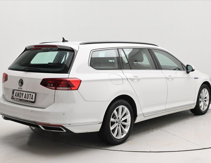 Volkswagen Passat Kombi 1,4 l 115 kw