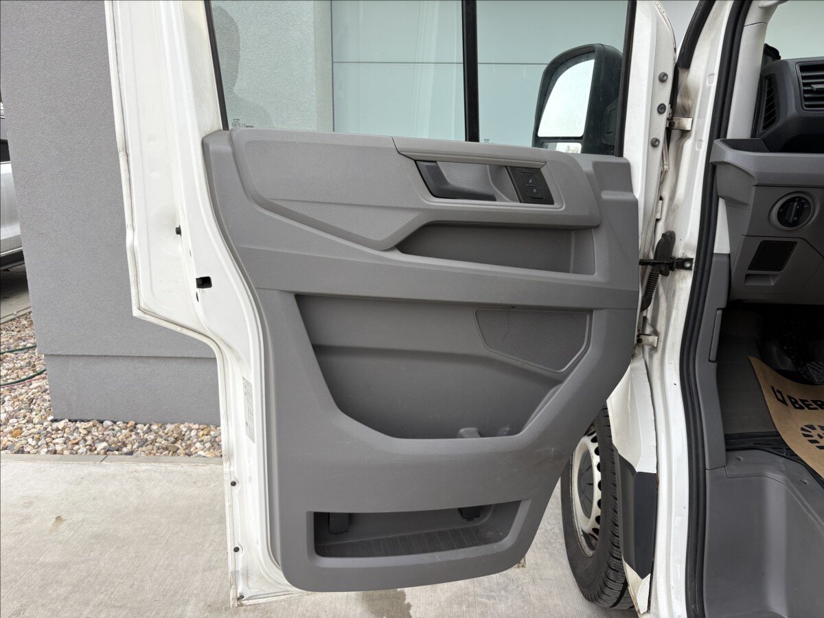 Volkswagen Crafter Skříň 2,0 l 103 kw