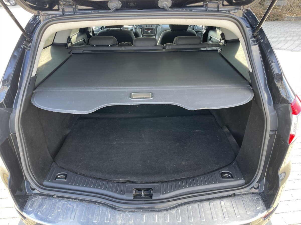 Ford Mondeo Kombi 2,0 l 103 kw