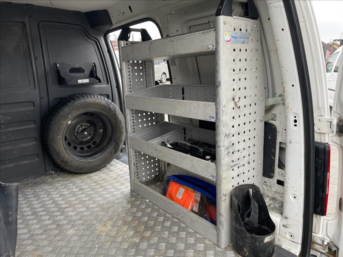 Volkswagen Caddy Skříň 2,0 l 81 kw