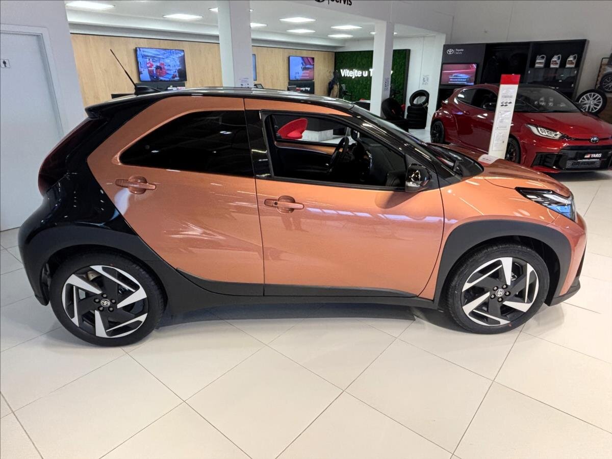 Toyota Aygo Hatchback 1,5 l 85 kw