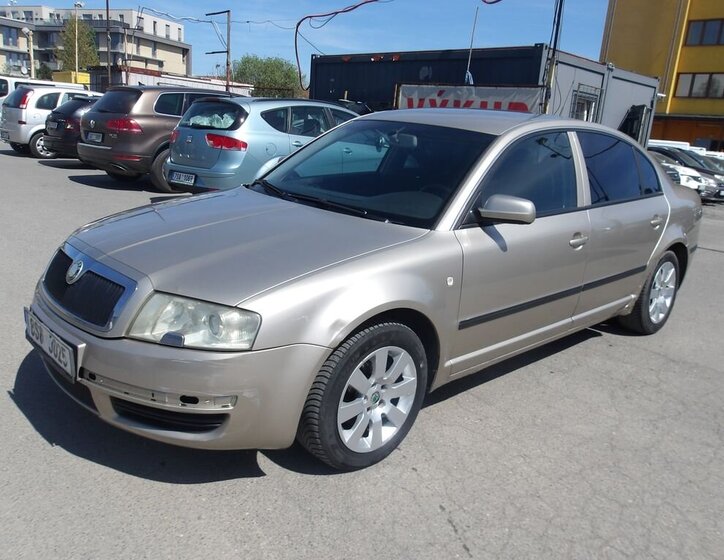 Škoda Superb Sedan / Limuzína 1,9 l 96 kw