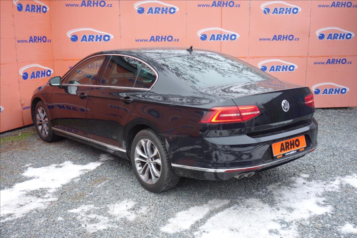 Volkswagen Passat Sedan 2,0 l 140 kw