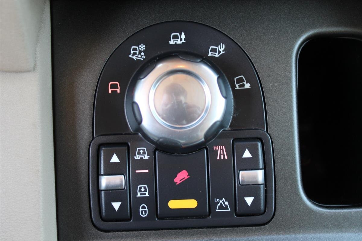 Land Rover Discovery SUV / Terénní 3,0 l 155 kw