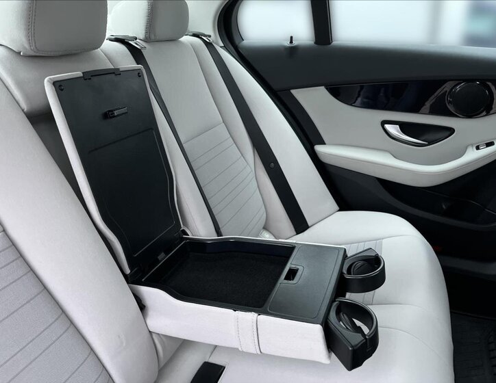 Mercedes-Benz Třídy C Sedan 2,1 l 100 kw