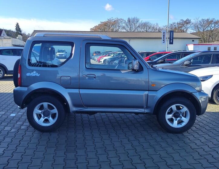 Suzuki Jimny SUV 1,3 l 63 kw