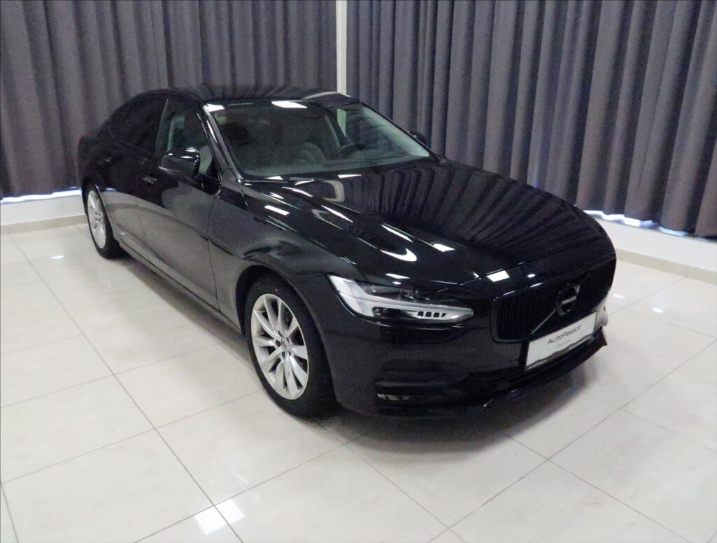 Volvo S90 Sedan / Limuzína 2,0 l 173 kw