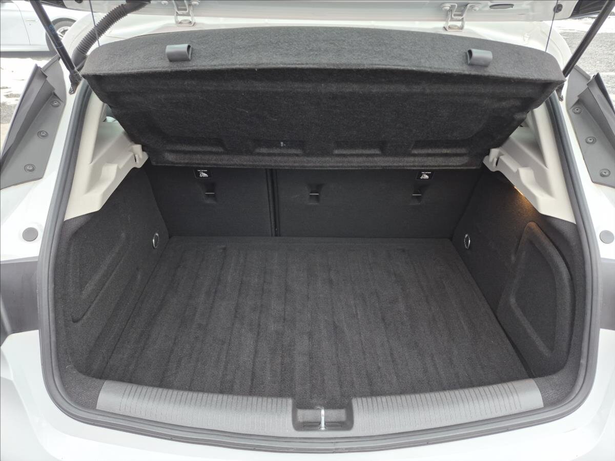 Opel Astra Hatchback 999,0 77 kw