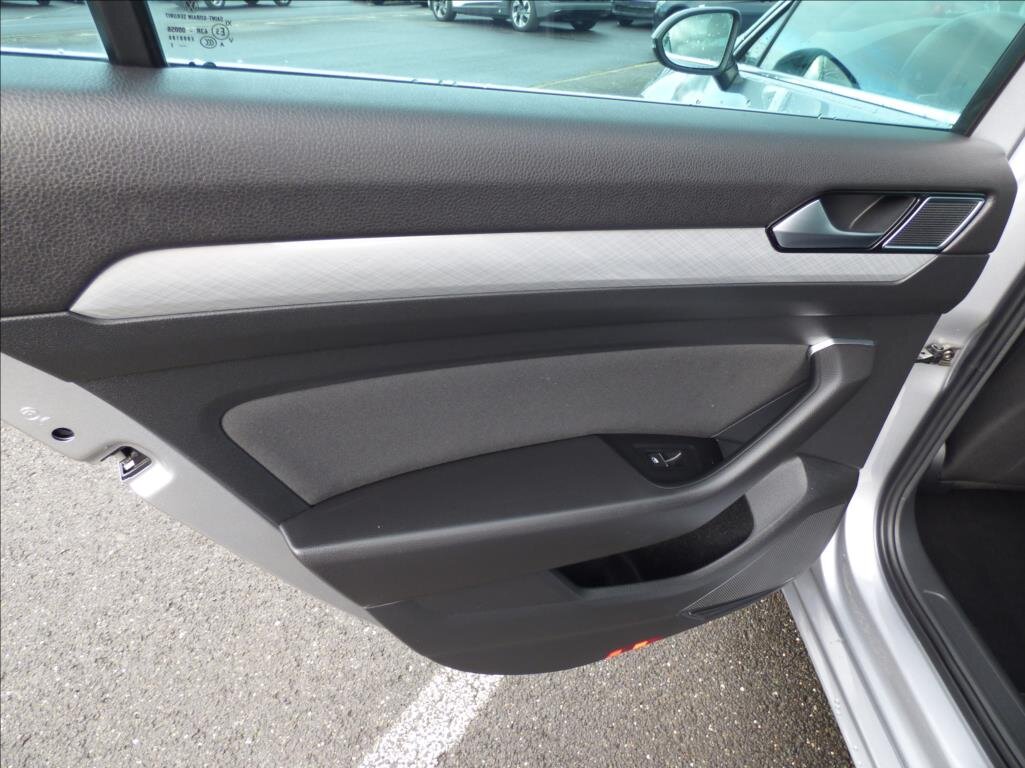 Volkswagen Passat Kombi 1,4 l 115 kw