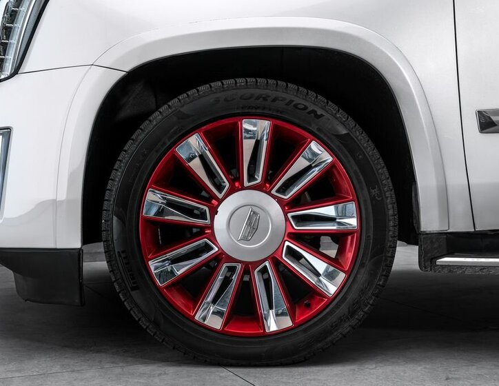 Cadillac Escalade SUV / Terénní 6,2 l 313 kw