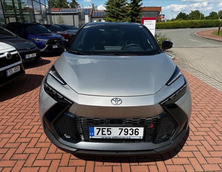 Toyota C-HR 3