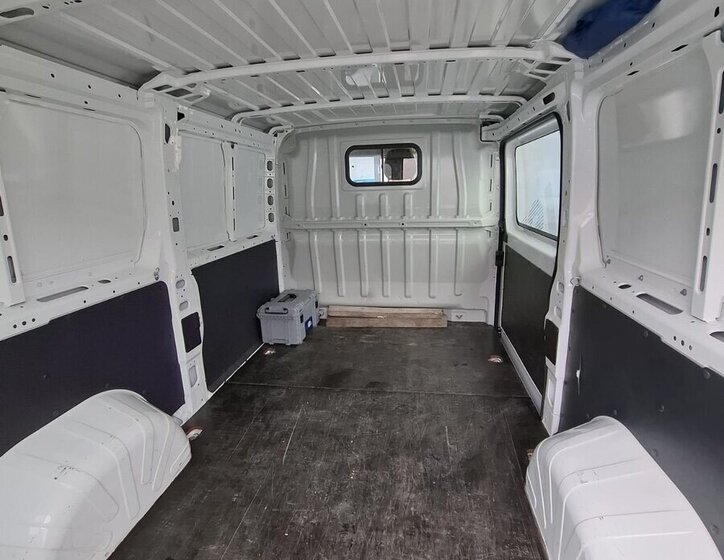 Peugeot Boxer VAN-Minibus 2,2 l 121 kw