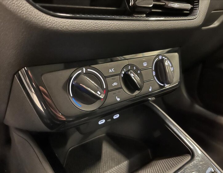 Škoda Fabia Hatchback 999,0 59 kw