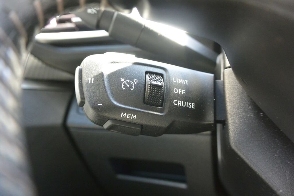 Peugeot 3008 SUV / Terénní 1,2 l 96 kw