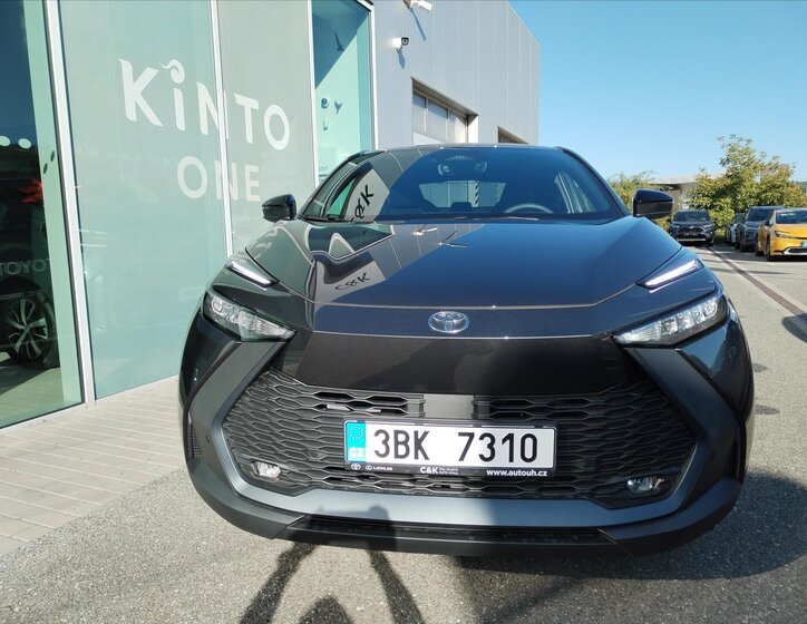 Toyota C-HR 2