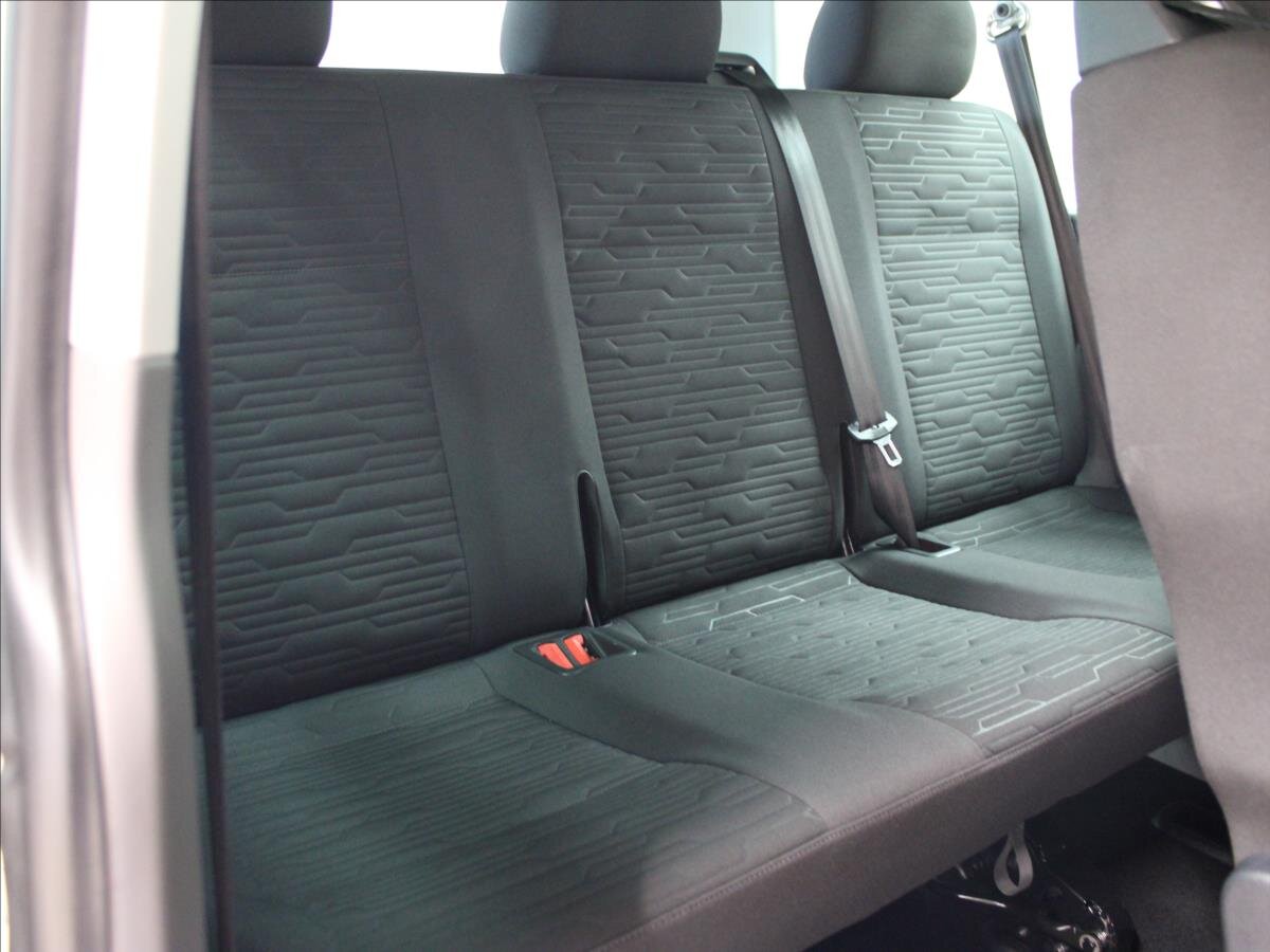 Volkswagen Caravelle Kombi 2,0 l 110 kw