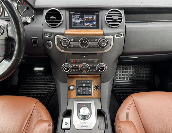 Land Rover Discovery 16