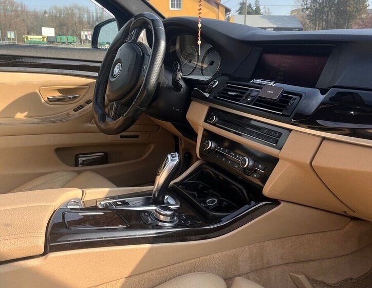 BMW Řada 5 Sedan / Limuzína 0,0 190 kw