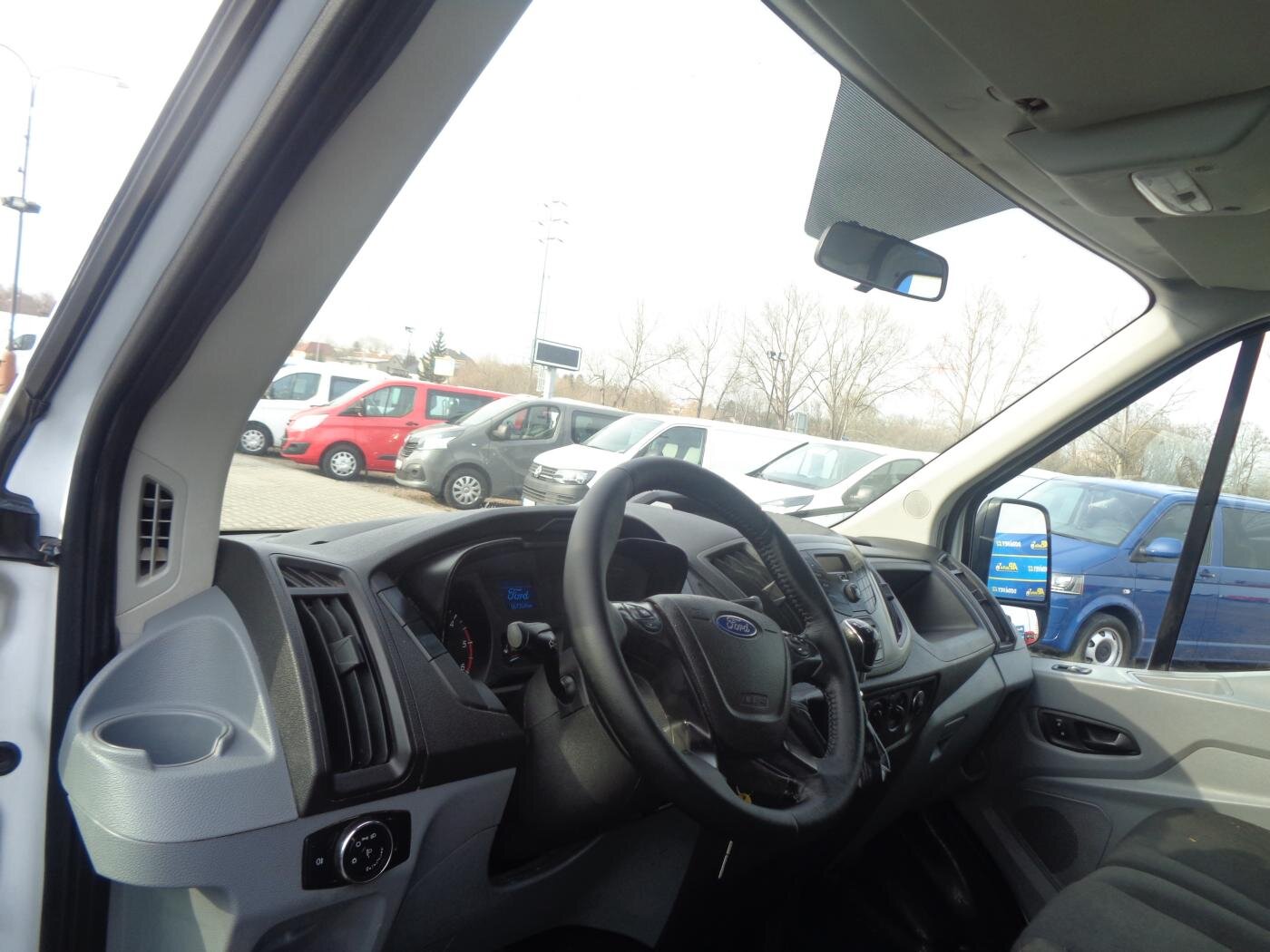 Ford Transit Valník 2,0 l 96 kw
